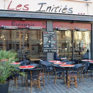 Les Initiés